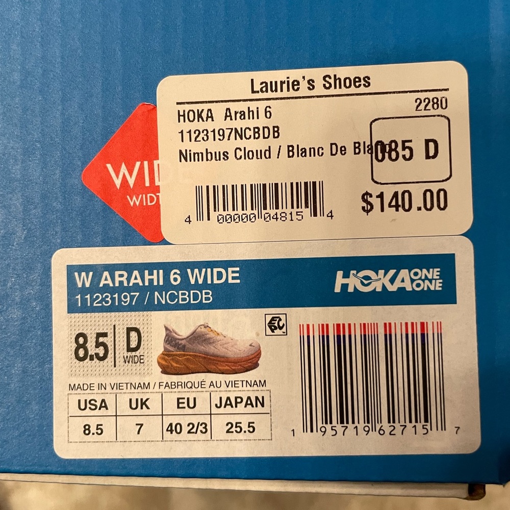 Like new Hoka Arahi 6 wide